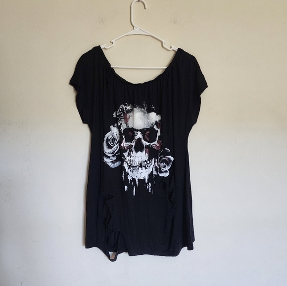 Shein Off the Shoulder Skull & Rose Black Top size Medium - Picture 1 of 4